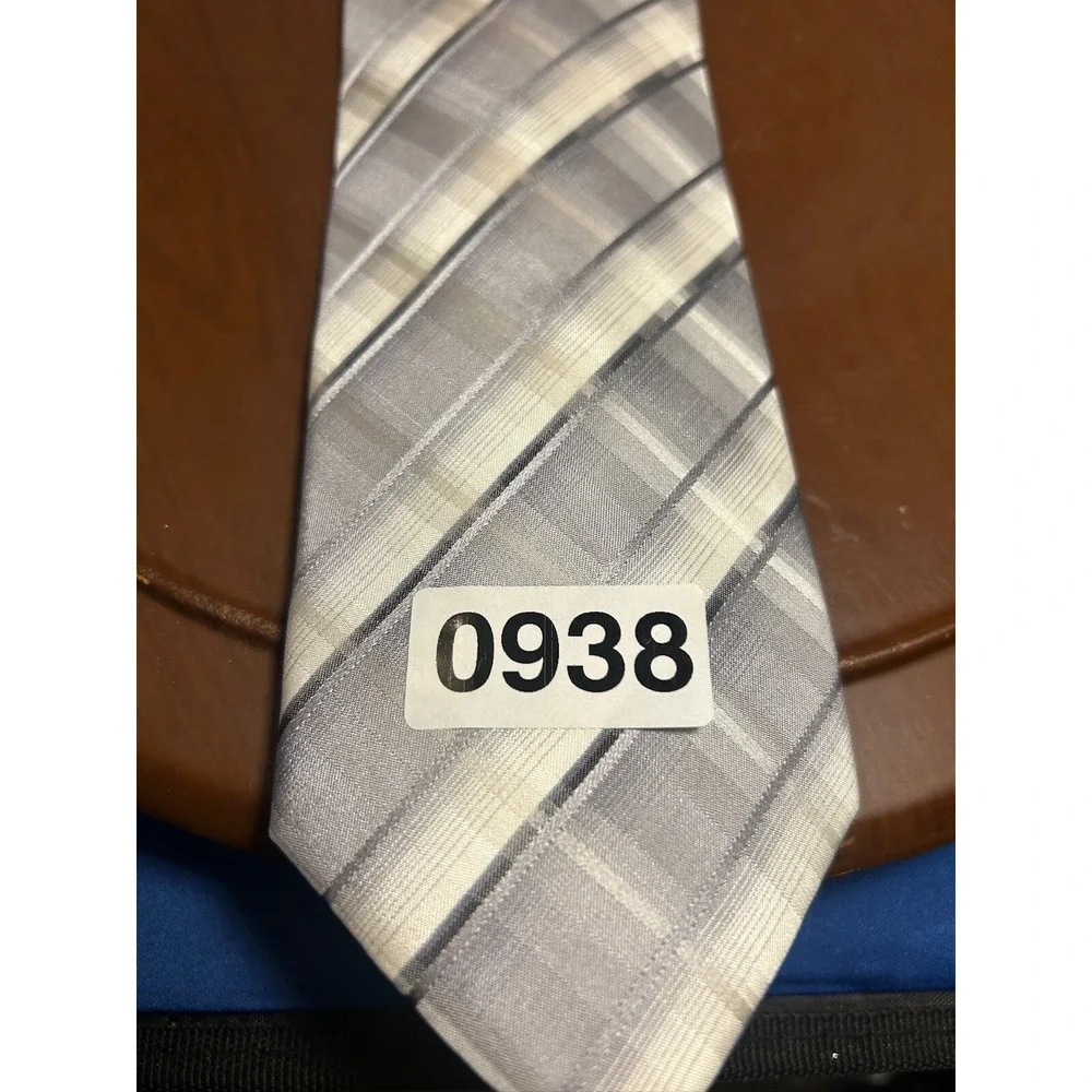Pierre Cardin Gray Silver Men's 100% Silk Tie Striped Necktie‎